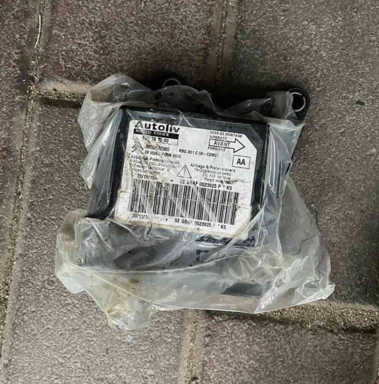 Cruscotto completo con kit airbag Citroen C3 restyling dal 2013 al 2016 - immagine 7