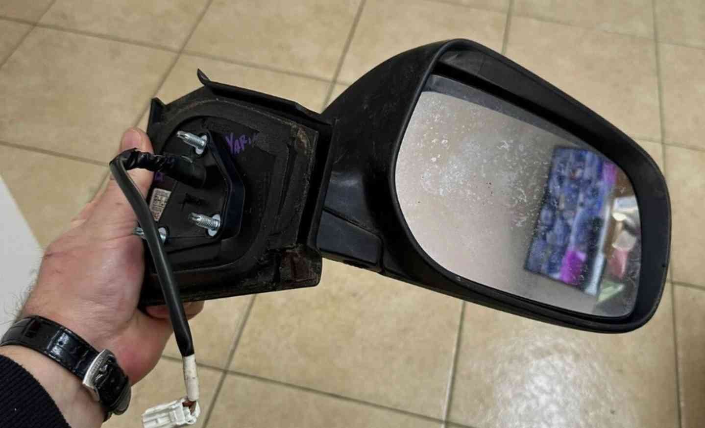Specchietto retrovisore destro DX Toyota Yaris dal 2005 al 2011
