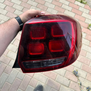 STOP FARO POSTERIORE DX DESTRO DACIA SANDERO ANNO 2012-2020