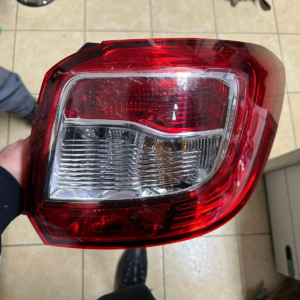STOP FARO POSTERIORE DX DESTRO DACIA SANDERO DAL 2012 AL 2020