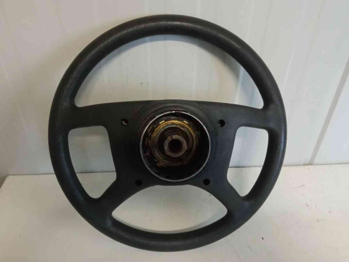 Volante Lancia Dedra MK1 prima serie prerestyling dal 1990 al 1994 - immagine 2
