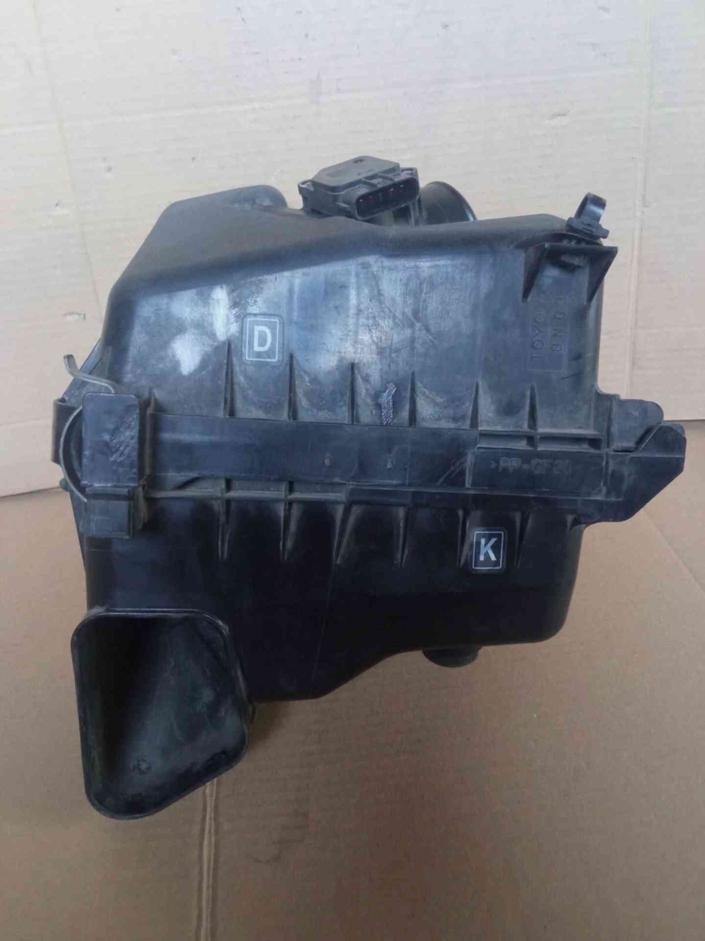 Scatola filtro aria motore Toyota Auris benzina MK1 E150 dal 2007 al 2012 - immagine 2