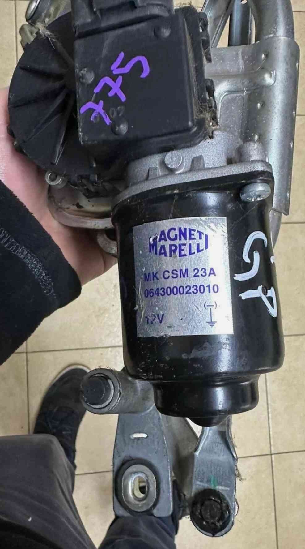 Motorino tergicristalli anteriori ANT Fiat Grande Punto e Punto Evo dal 2005 al 2013 - immagine 2