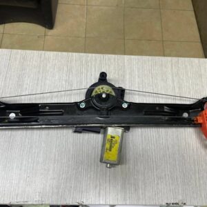 Alzavetro Anteriore Sinistro SX Lato Guida Lancia Delta dal 2008 al 2014